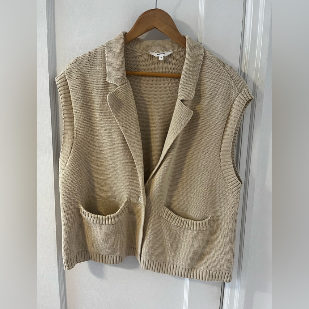 KOTN Cream Knit Sleeveless Cardigan Vest